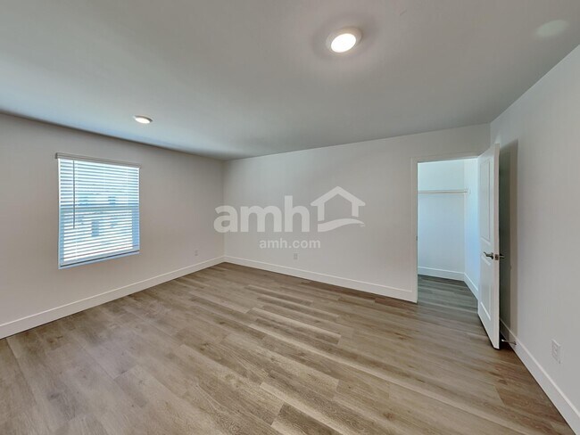 Building Photo - 7430 Keller Ln