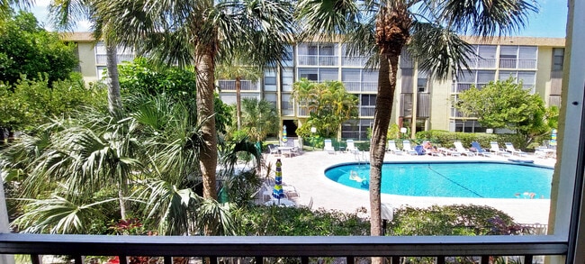 Building Photo - 367 S Federal Hwy