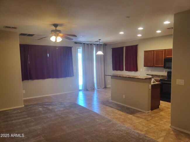 Building Photo - 2227 W Oyer Ln