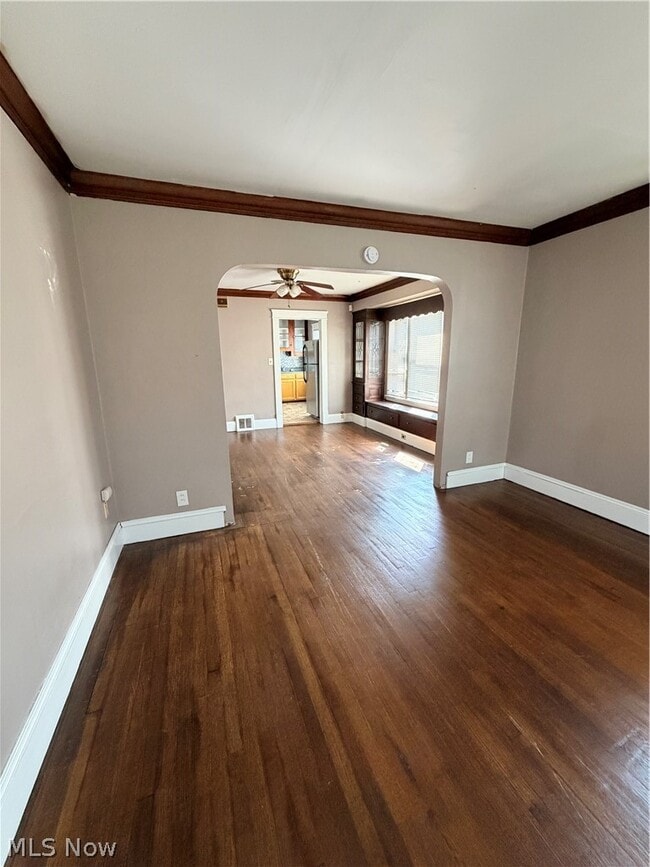 Building Photo - 2801 E 125th St