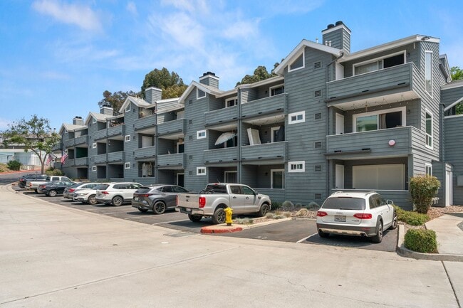 Building Photo - MOVE IN SPECIAL- $500 off First Months Ren...