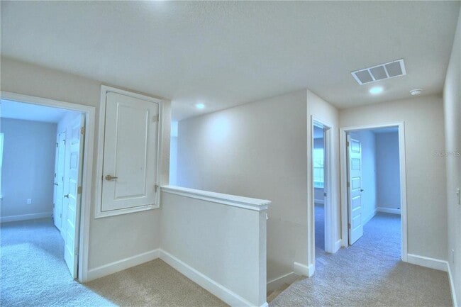 Building Photo - 906 Sofia Ln