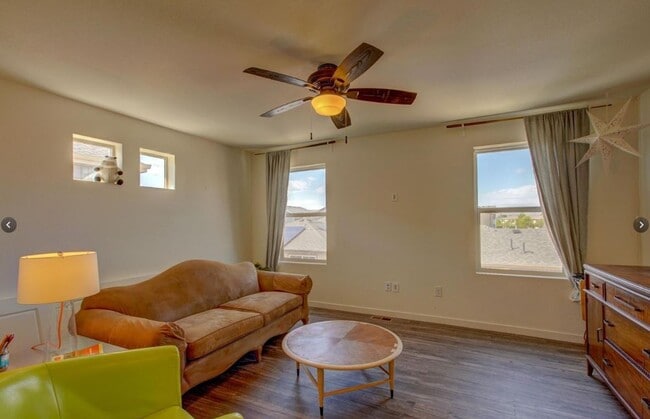 Building Photo - Long Realty & Property Management- Furnish...