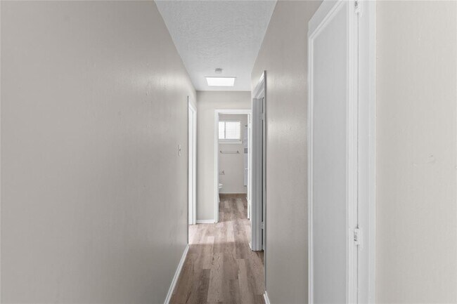 Building Photo - 15423 Campden Hill Rd