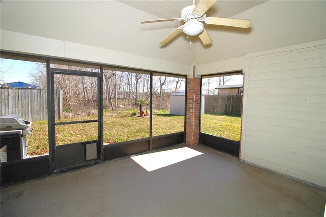 Building Photo - 119 Dove Trail
