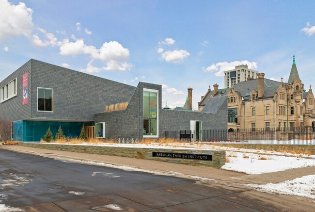 Building Photo - 1900 Columbus Ave.