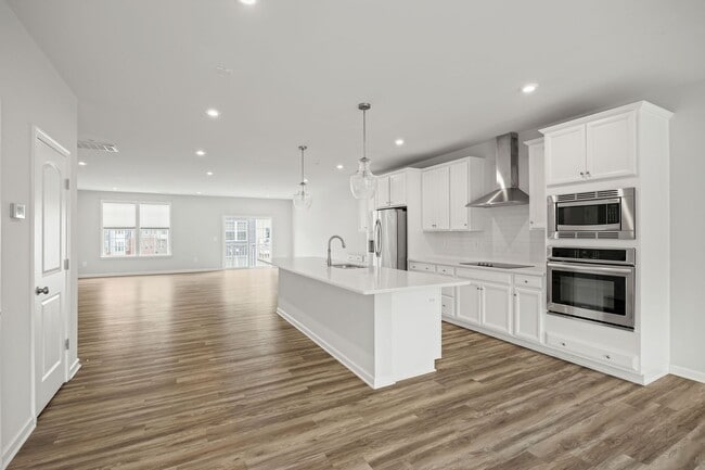 Building Photo - Gorgeous 3 Bedroom Townhome in Henrico!