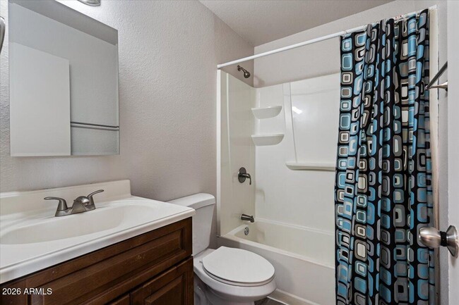 Building Photo - 1346 E Mountain View Rd