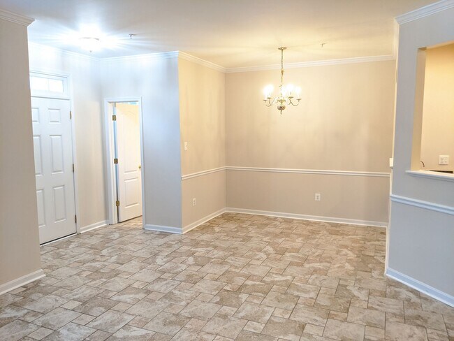 Building Photo - 3 Level townhouse in Frederick available e...