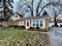 Building Photo - 18626 Golfview Ave