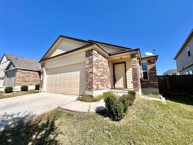 Primary Photo - 124 Bronco Billy Dr