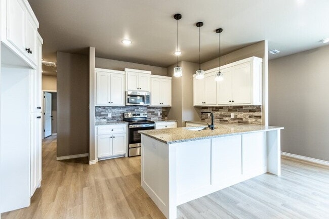 Building Photo - First month HALF OFF RENT move in Special!