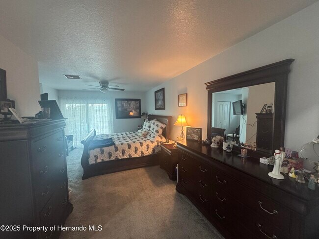 Building Photo - 6891 Clark St