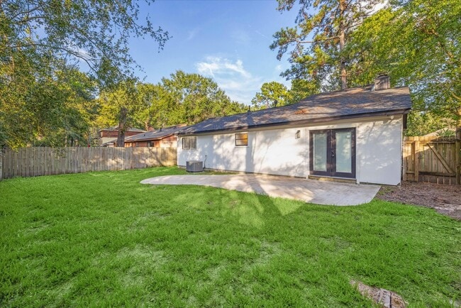 Building Photo - 100 W White Willow Cir