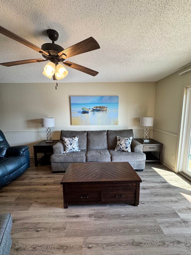 Building Photo - 5371 Central Ave