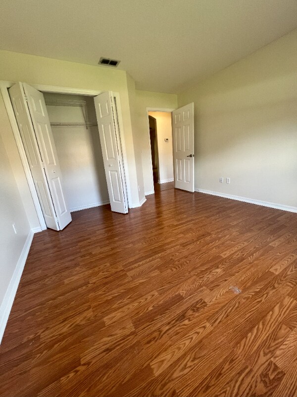 Building Photo - 345 Silver Pine Dr