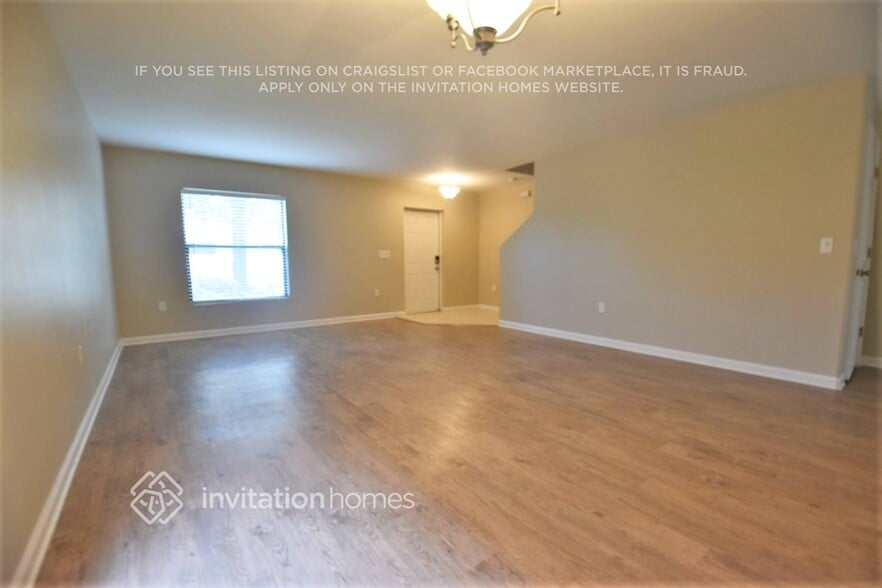 Building Photo - 710 Parnell Ave