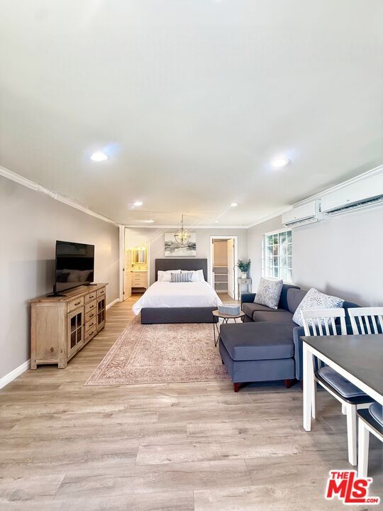 Building Photo - 18002 Collins St