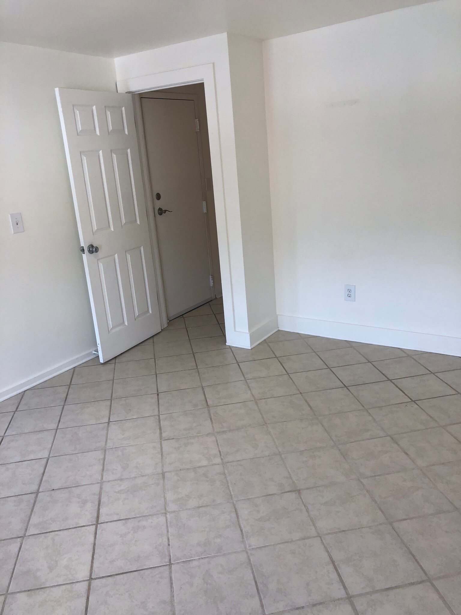 Living Room - 253 4th St