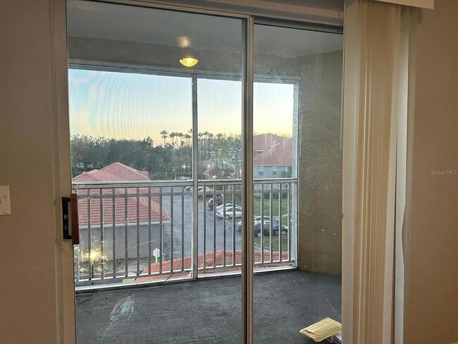 Building Photo - 18001 Richmond Pl Dr