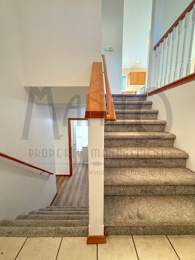 Building Photo - Beautiful Gleneden Heights Home