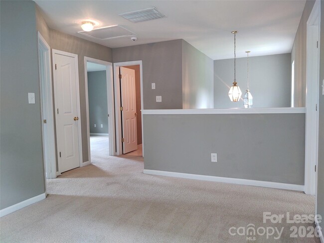Building Photo - 7302 Woodbourne Ln