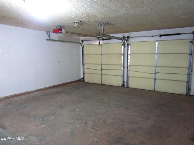 Building Photo - 1500 Babe Hiskey Ln