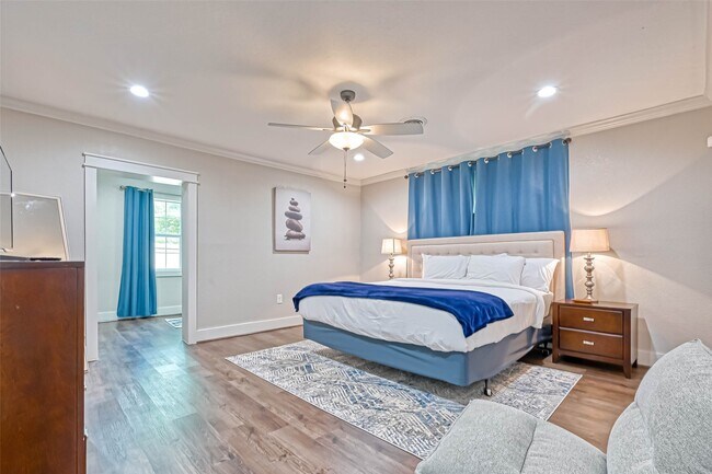 Building Photo - 10601 Willowgrove Dr