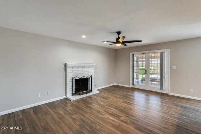 Building Photo - An ABSOLUTE DREAM HOME is waiting for you!...