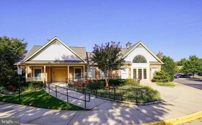 Building Photo - 6607 NETTIES Ln
