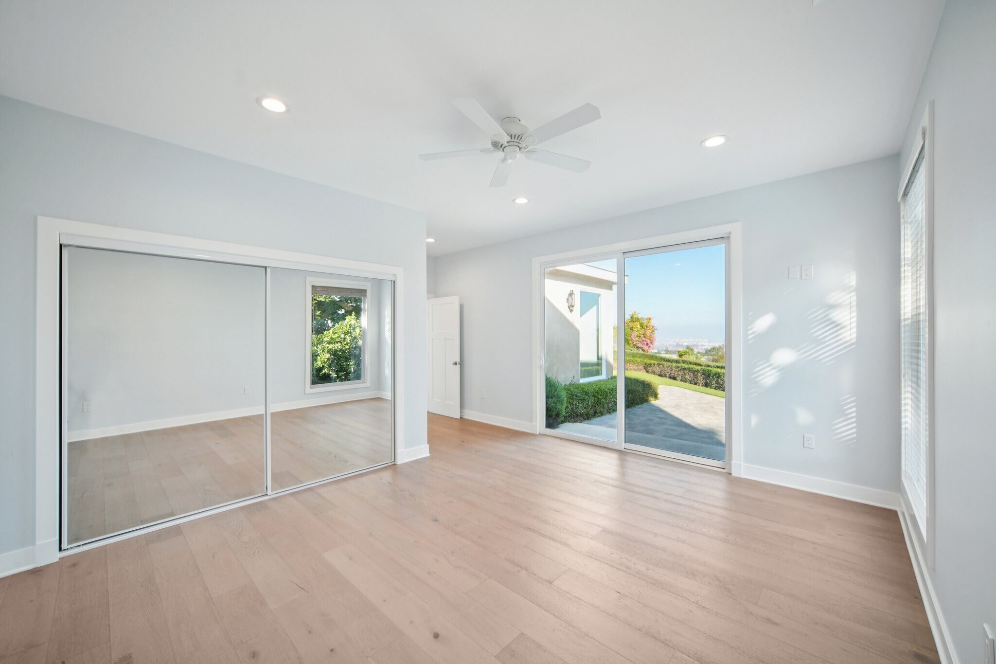 Building Photo - 1854 Homeworth Dr