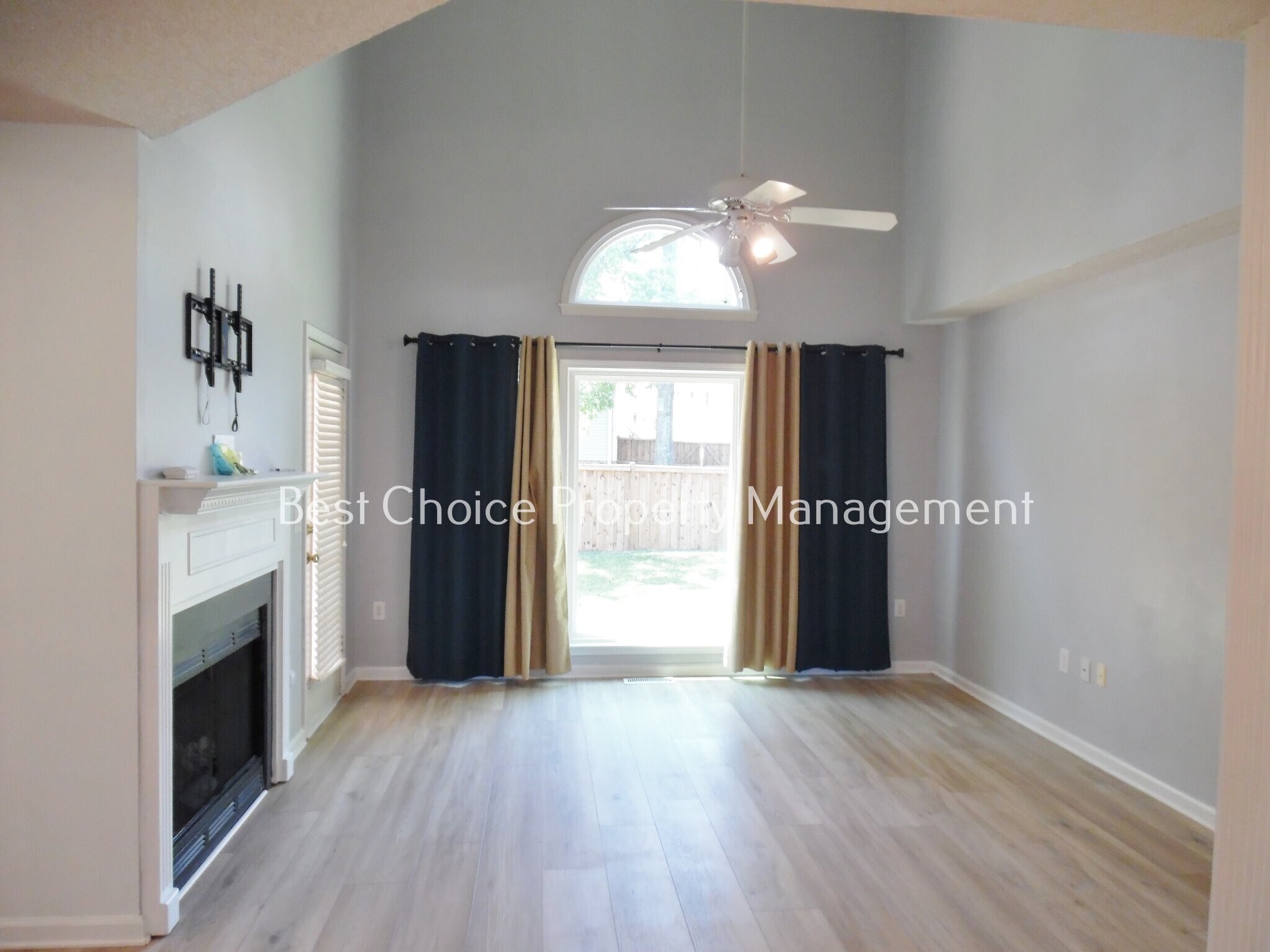 Building Photo - 5 Fallsburg court