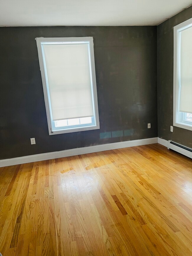 Building Photo - 48 Greenleaf St
