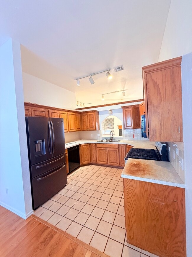 Building Photo - 1016 Westbury Terrace