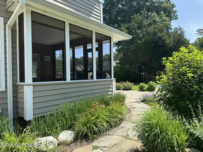 Building Photo - 244 Van Kirk Ave