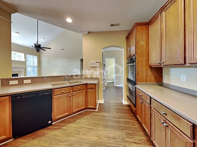 Building Photo - 636 Long Melford Dr