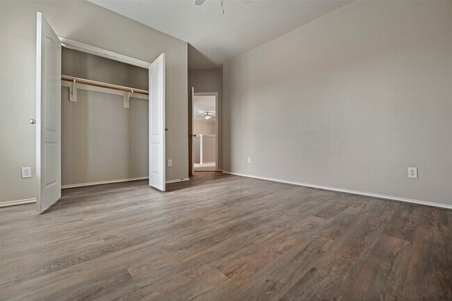 Building Photo - 20739 Stewart Crest Ln