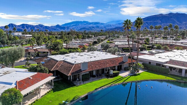 Building Photo - 10 Colgate Dr