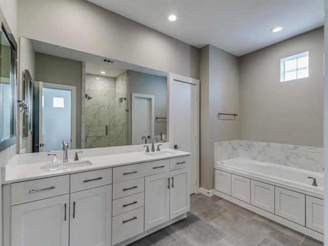 Building Photo - 3911 Wycliff Ave