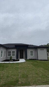 Building Photo - 219 Fox Chase Cir