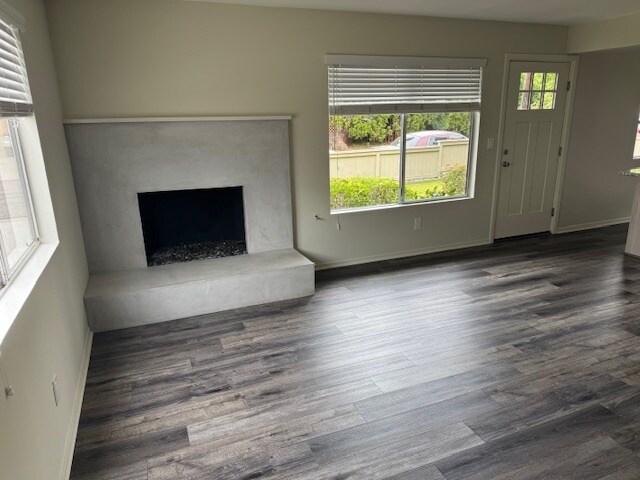 Building Photo - 2404 Curtis Ave