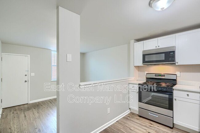 Building Photo - 2308 Jefferson St