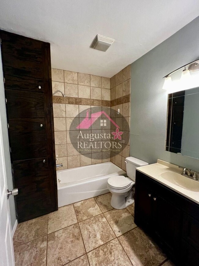 Building Photo - LT-3000 Buffalo Gap