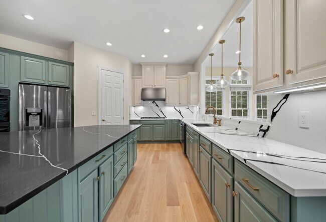 Building Photo - 27556 Paddock Trail Pl