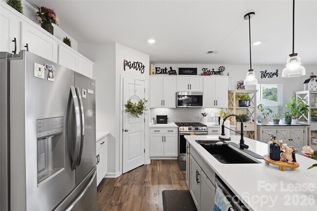 Building Photo - 116 Camdenbrush Trl