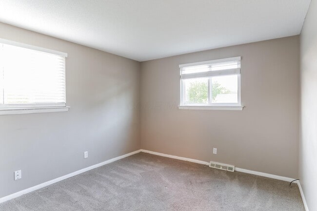 Building Photo - 4807 Warminster Dr