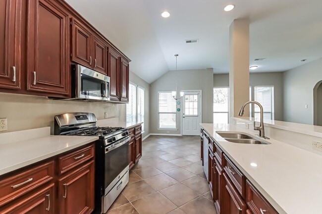 Building Photo - 13323 Lake Passage Ln