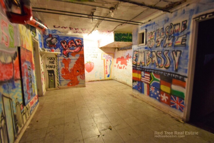 Building Photo - 20 Wadsworth St