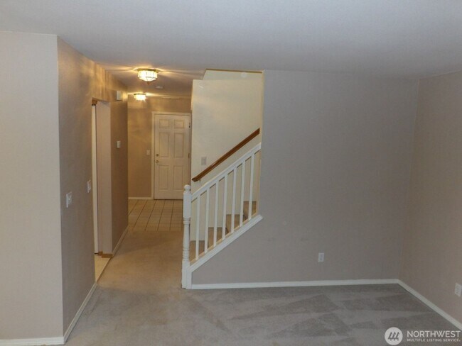 Building Photo - 3Bd/2.5Ba Bothell Townhouse