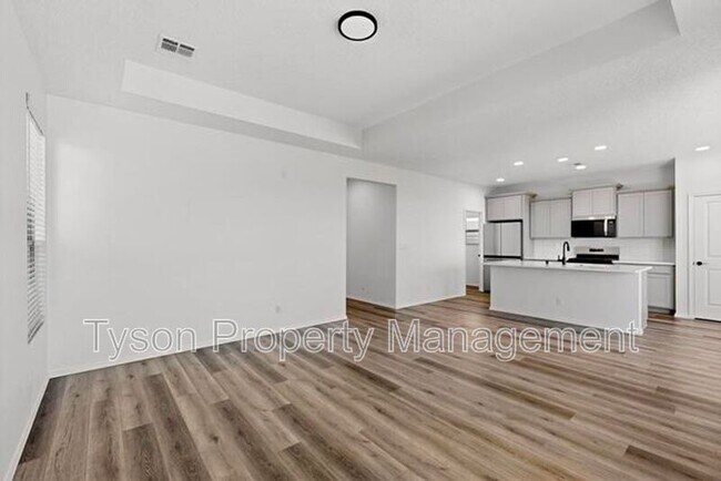 Building Photo - 6618 Sydney Drive NE